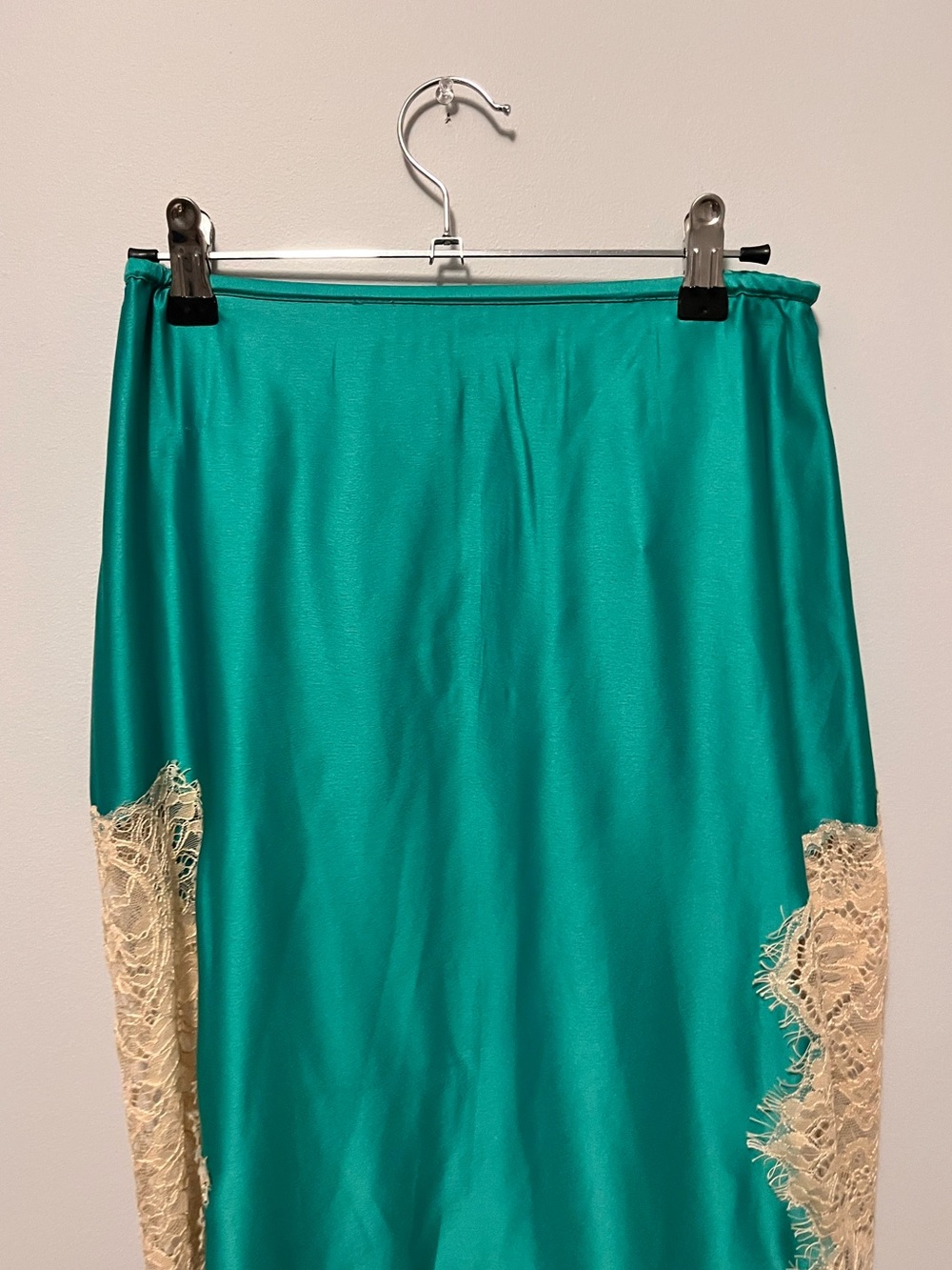 NWT🎉 Anthropologie Teal Satin Midi Skirt with Cream Lace Hem - Picture 5 of 16